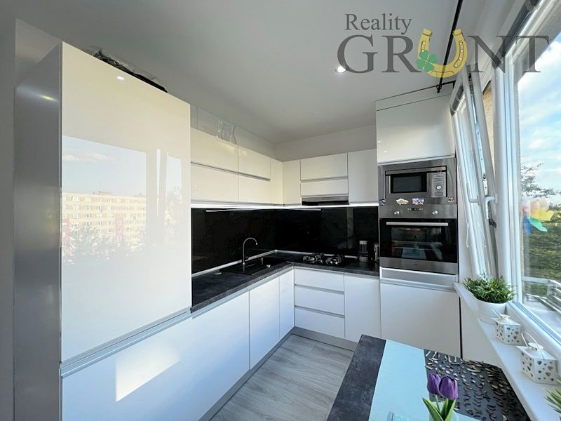 Pronájem bytu 3+1 72 m² – fotografie 2