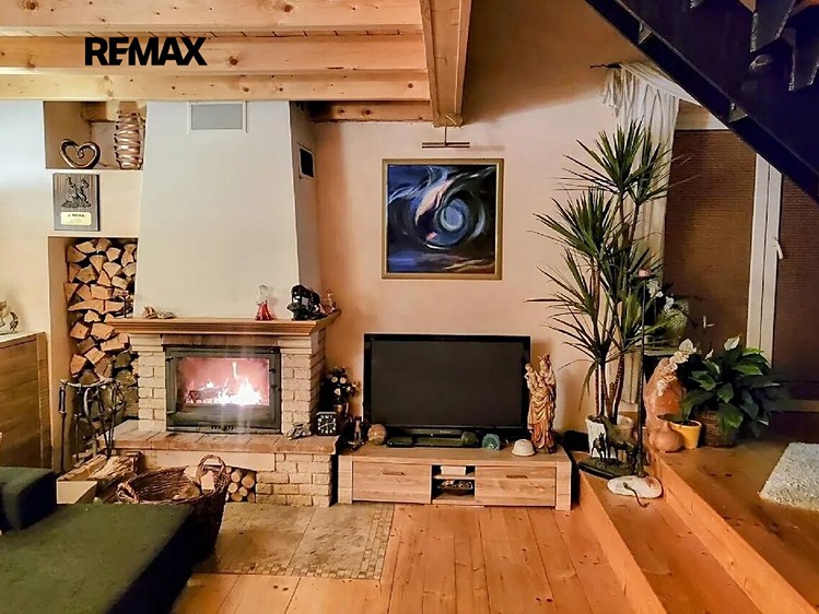 Prodej komerčního prostoru, 2 400 m² (16 z 29)