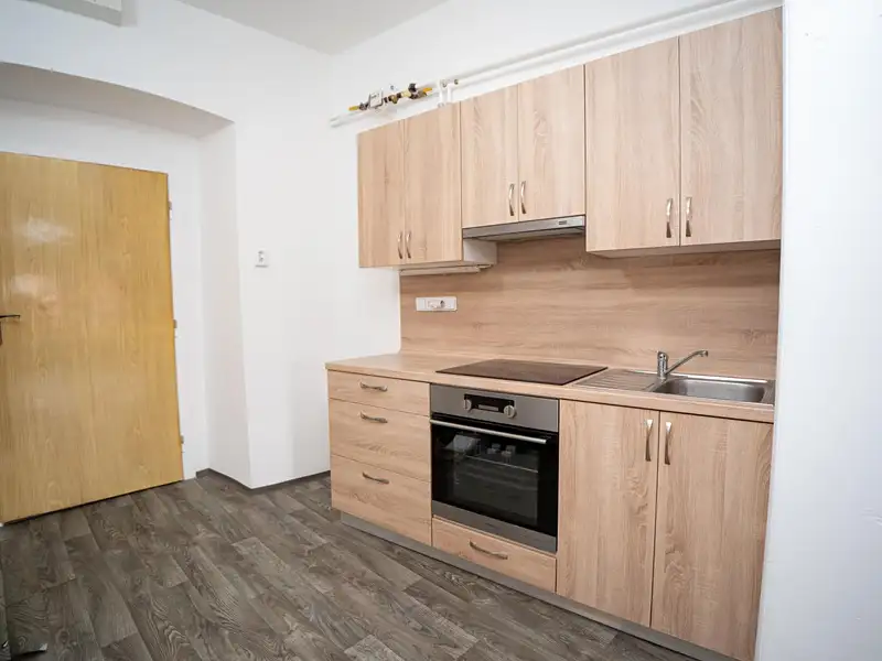 Pronájem bytu 1+kk 30 m², Strakonice – náhled fotky 2