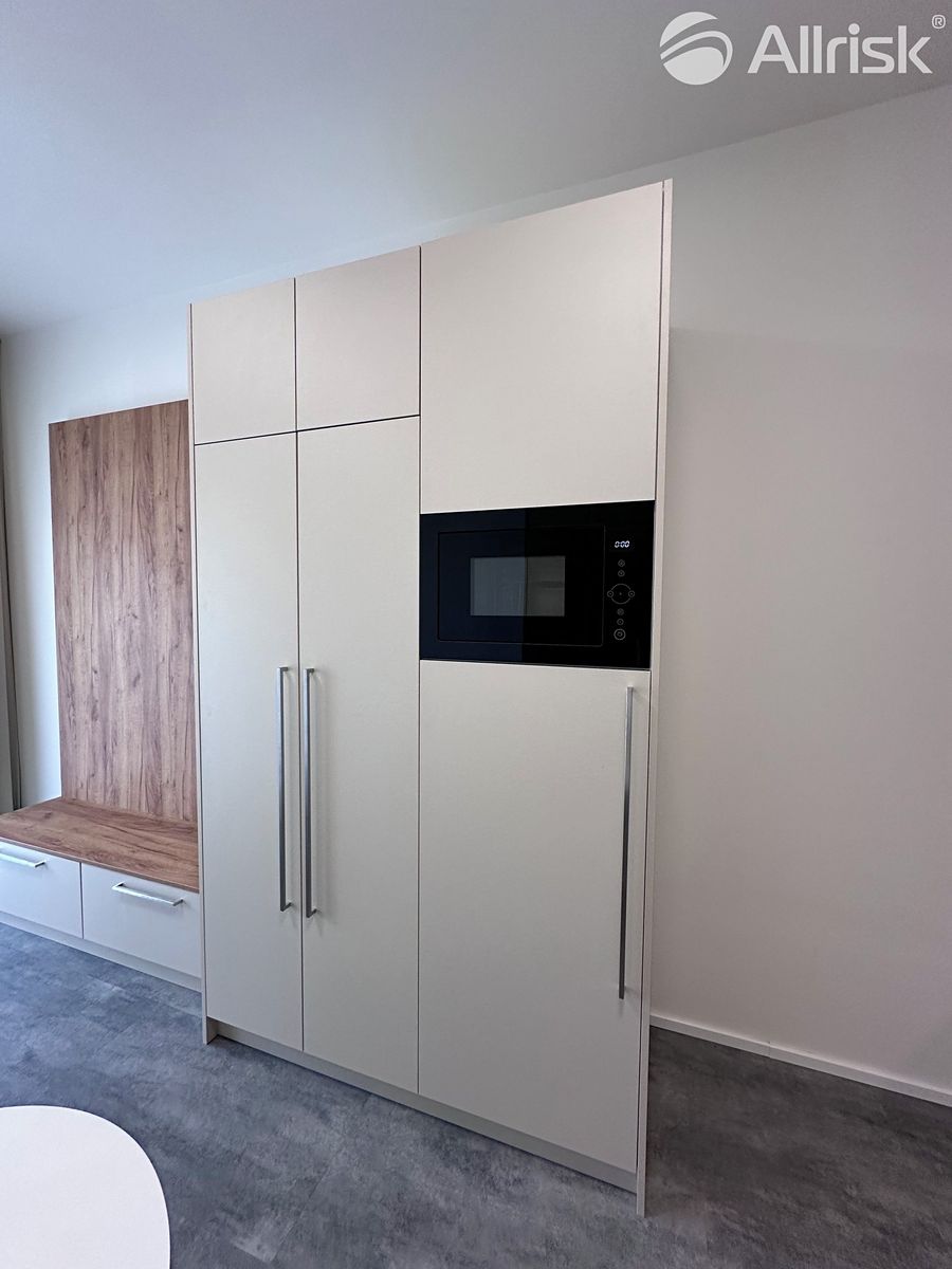 Pronájem bytu 1+kk 34 m² – fotografie 3
