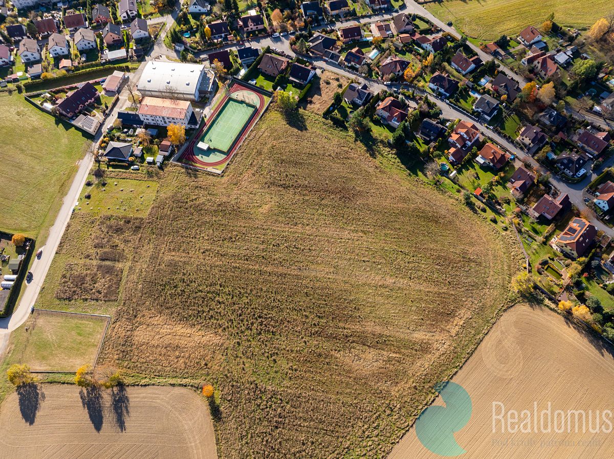 Prodej stavebního pozemku 1004 m² – fotografie 4