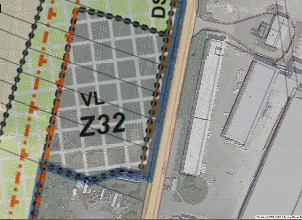 Prodej komerčního pozemku 2496 m²