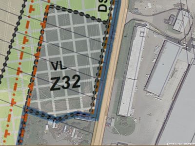 Prodej komerčního pozemku 2496 m²