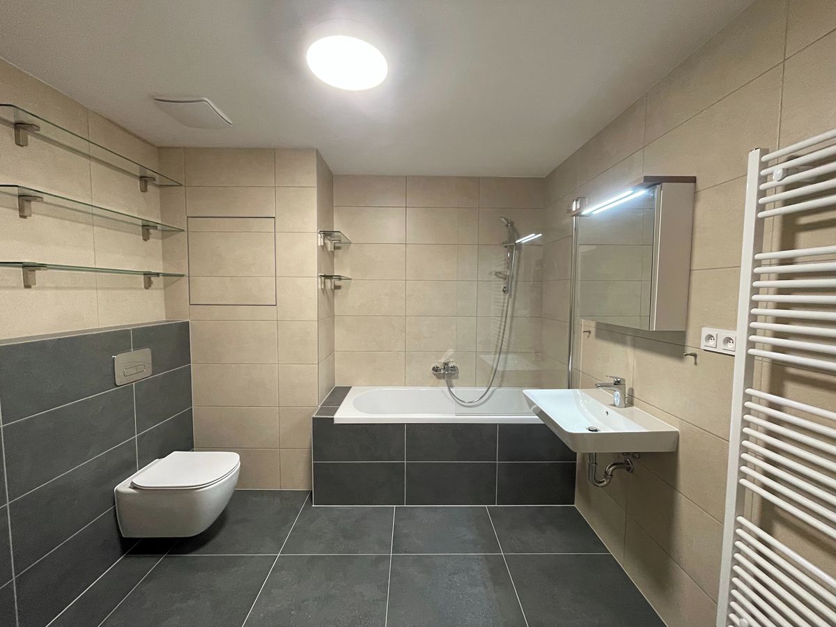 Pronájem bytu 2+kk 59 m² – fotografie 3