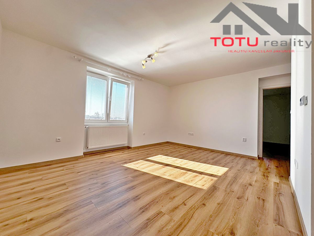 Pronájem bytu 3+kk 70 m² – fotografie 4