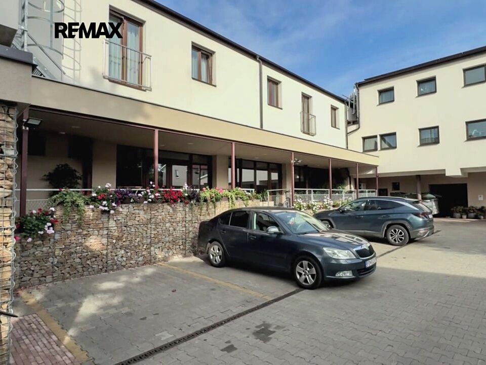 Pronájem obchodního prostoru 2000 m² – fotografie 3