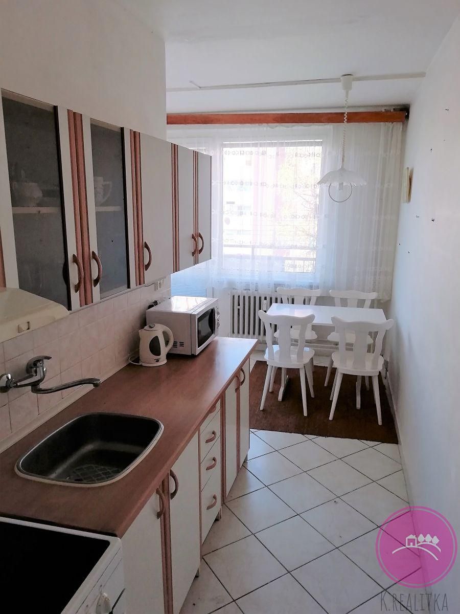 Pronájem bytu 2+1 60 m² – fotografie 2