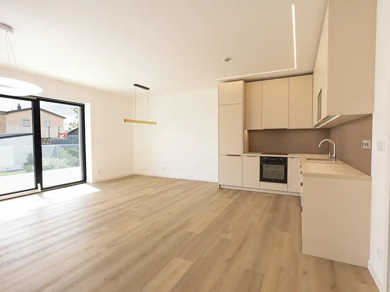 Pronájem bytu 3+kk 83 m², Praha – náhled fotky 2