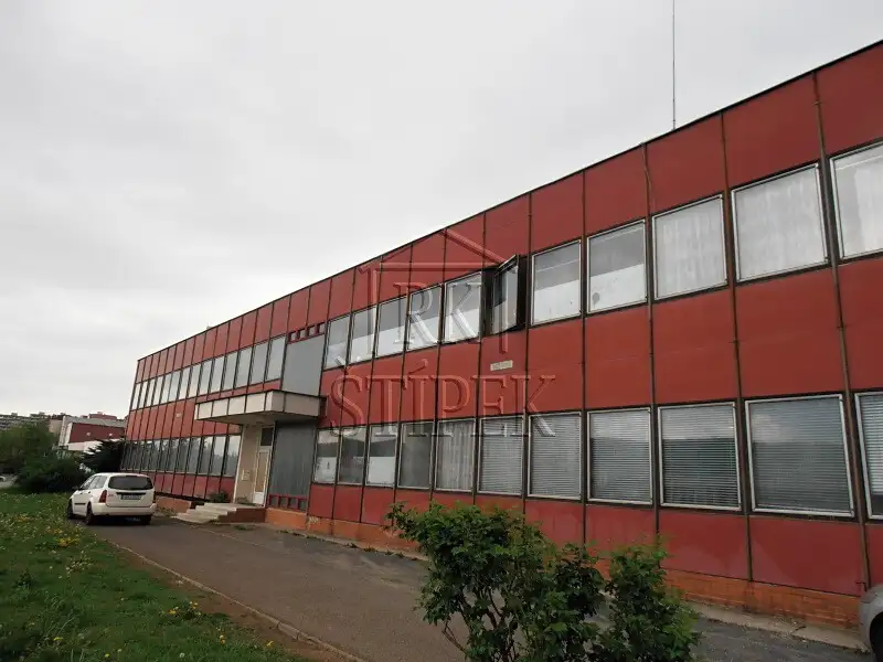 Pronájem skladového prostoru 469 m², Most – náhled fotky 1