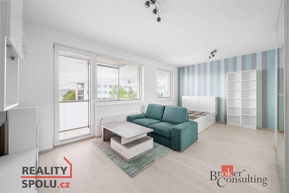 Pronájem bytu 1+kk 37 m²