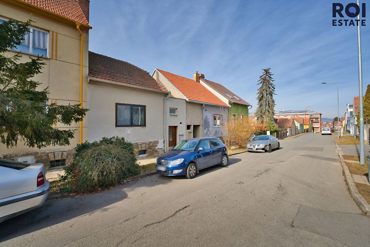 Pronájem bytu 2+kk 50 m² – fotografie 2