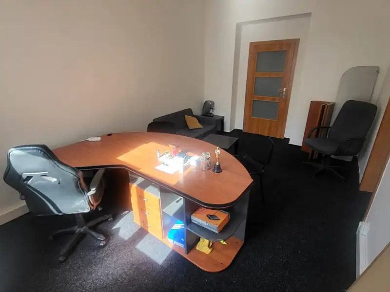 Pronájem kanceláře 34 m², Praha – náhled fotky 1