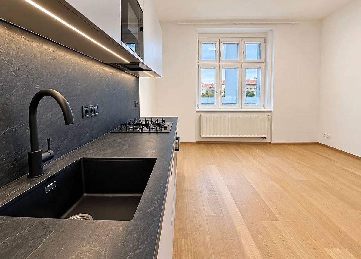 Pronájem bytu 2+kk 48 m² – fotografie 4