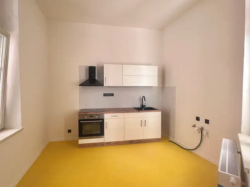 Pronájem bytu 3+1 74 m², Plzeň – náhled fotky 3
