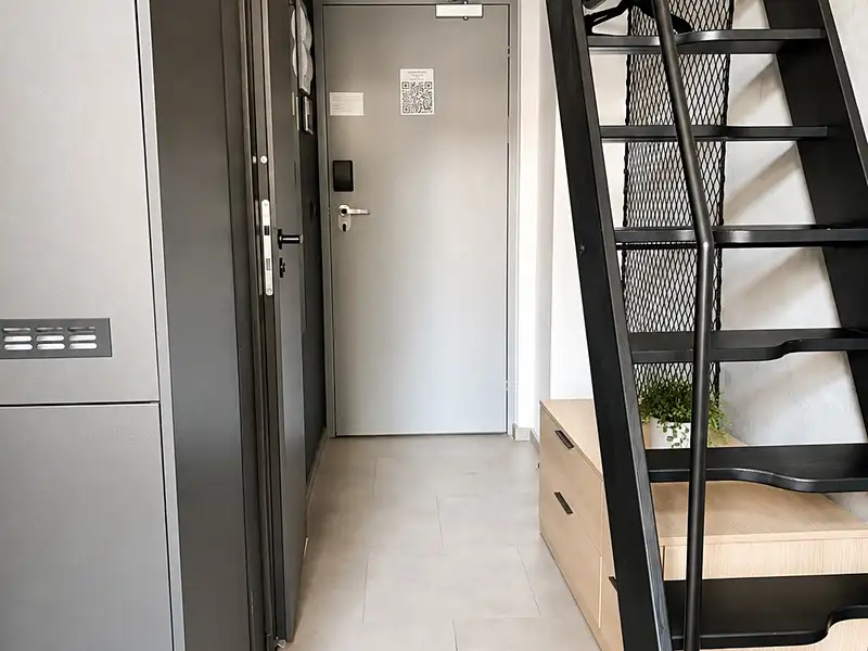 Prodej bytu 1+kk 22 m², Praha – náhled fotky 1