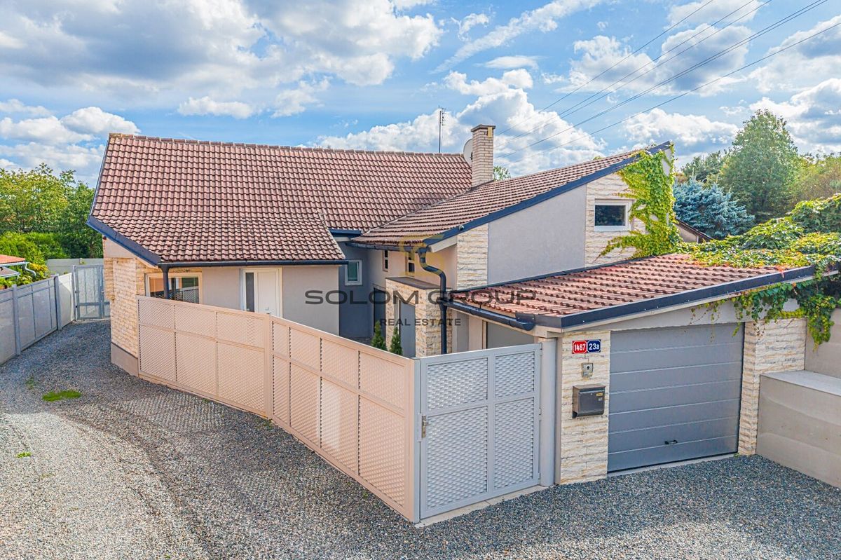 Prodej rodinného domu 140 m², pozemek 294 m²