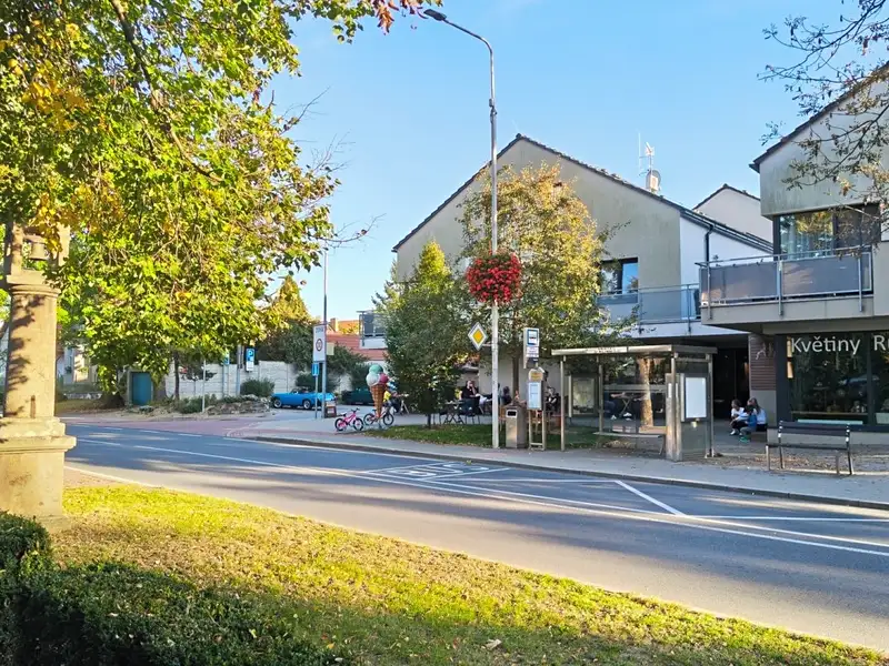 Prodej bytu 3+kk 73 m², Vestec – náhled fotky 1