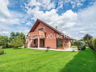 Prodej rodinného domu 270 m², pozemek 822 m²