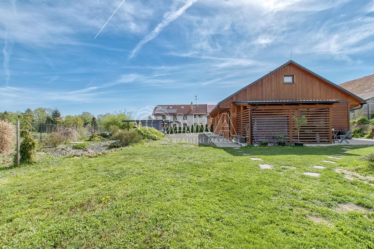 Prodej rodinného domu 144 m², pozemek 1670 m² – fotografie 5