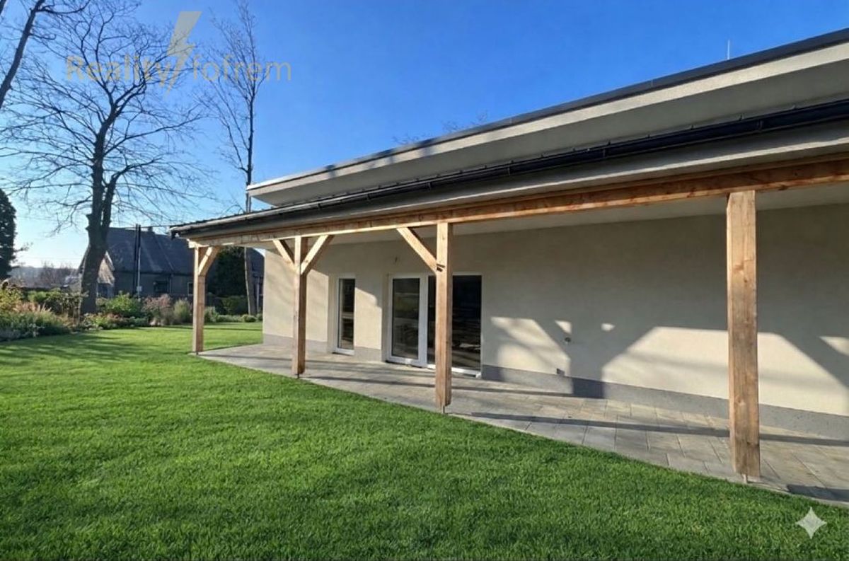 Prodej rodinného domu 55 m², pozemek 185 m² – fotografie 2