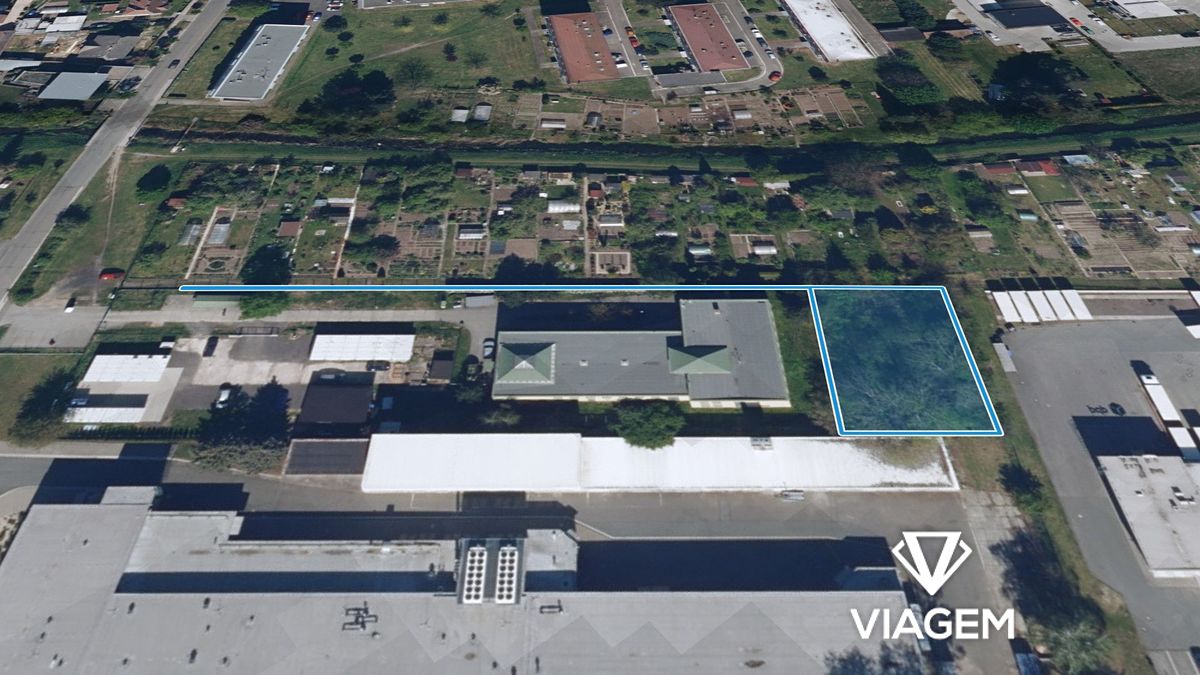 Prodej komerčního pozemku 869 m² – fotografie 2