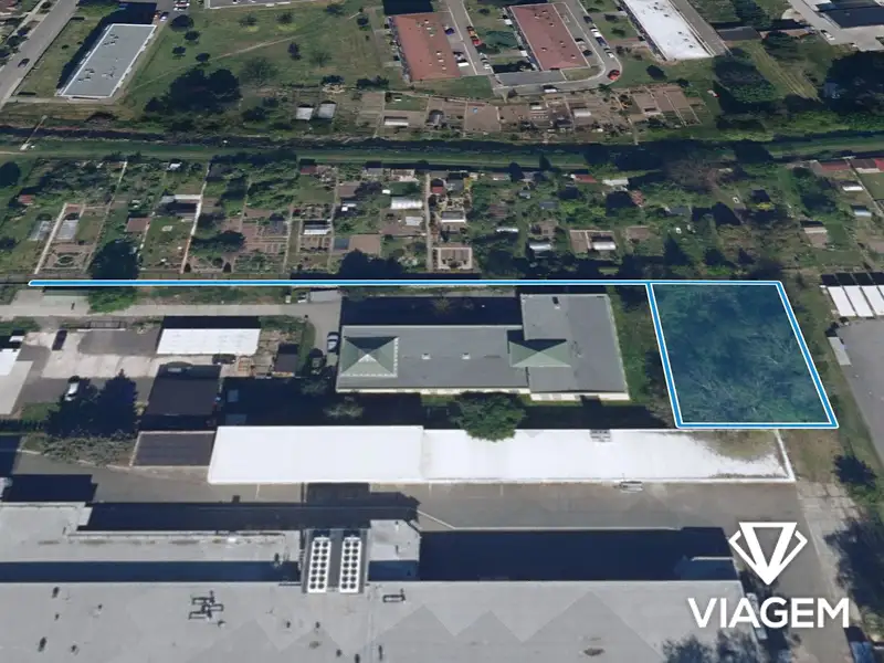 Prodej komerčního pozemku 869 m², Hradec Králové – náhled fotky 2