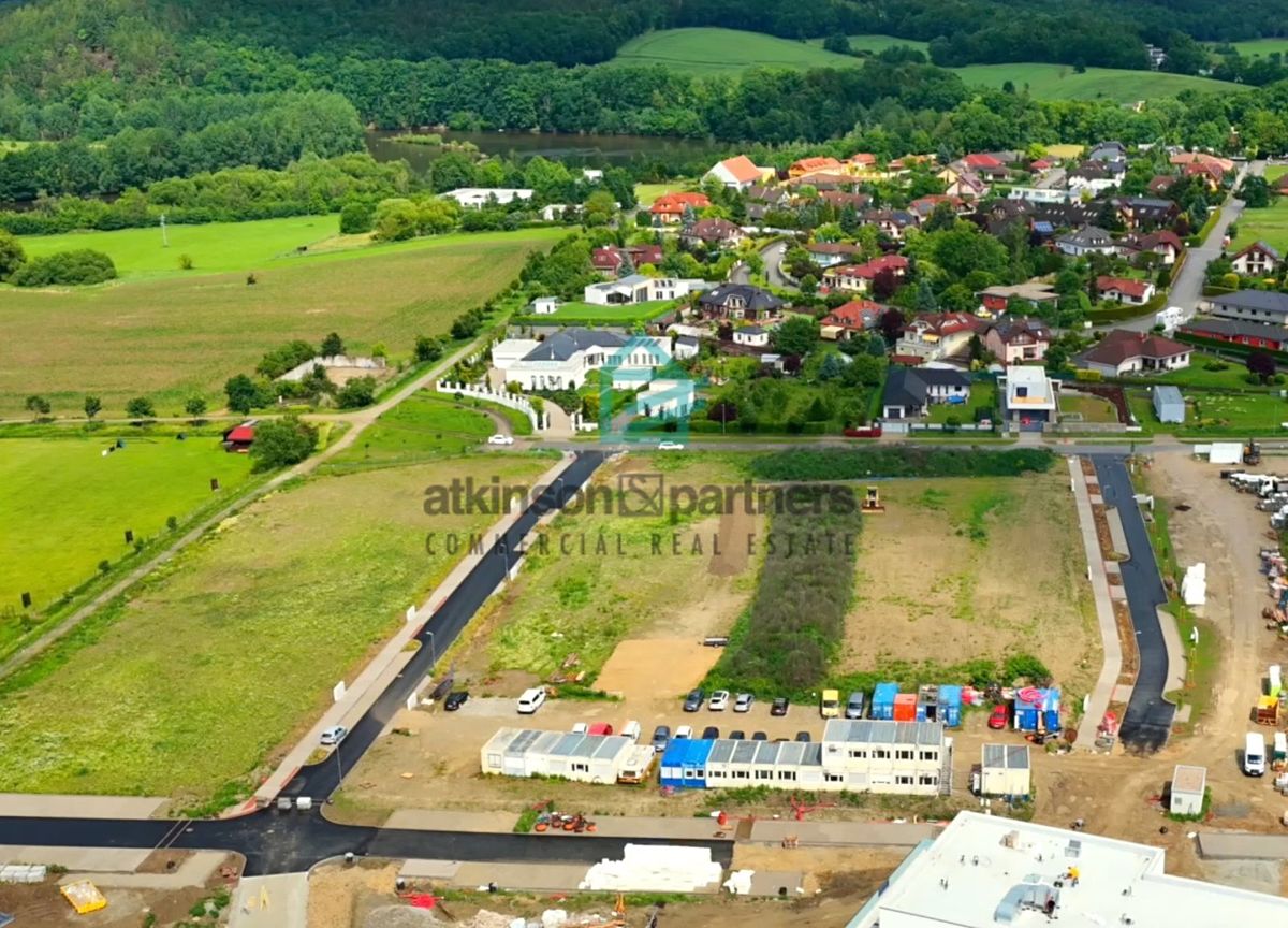 Prodej stavebního pozemku 978 m², Hluboká nad Vltavou – fotka 1 z 3
