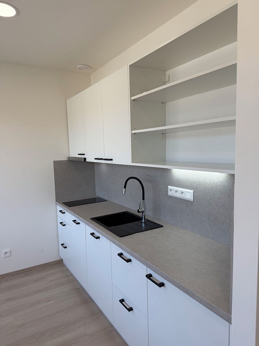Pronájem bytu 1+kk 23 m² – fotografie 4