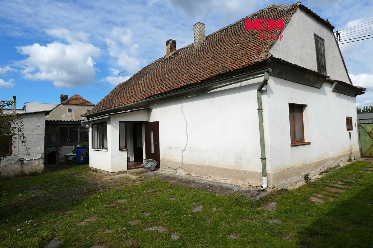 Prodej rodinného domu 75 m², pozemek 1192 m²