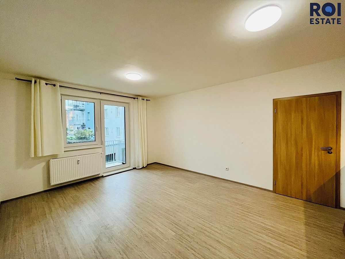 Pronájem bytu 1+kk 35 m² – fotografie 4