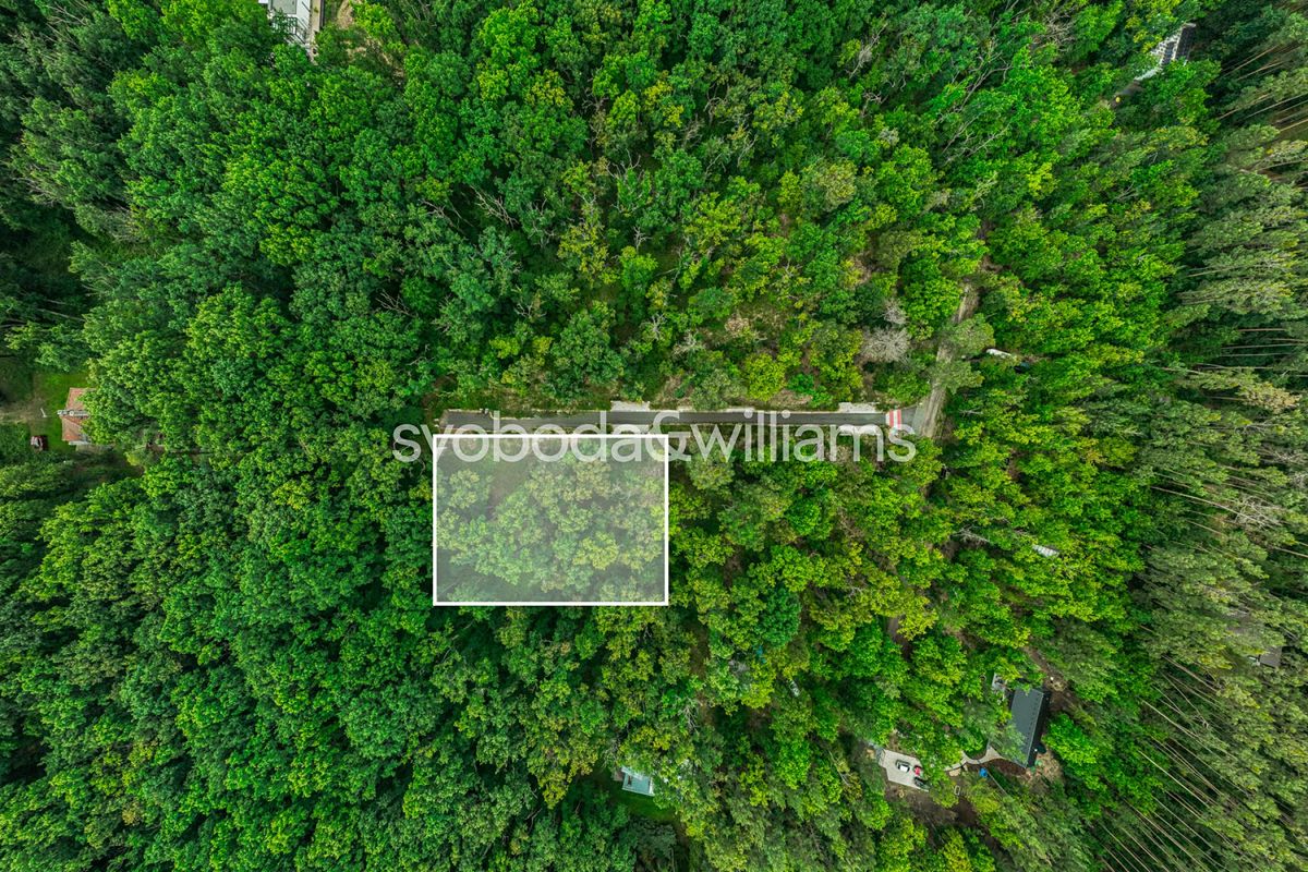 Prodej stavebního pozemku 2820 m²