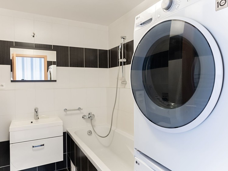 Prodej bytu 2+kk, 45 m² (14 z 23)