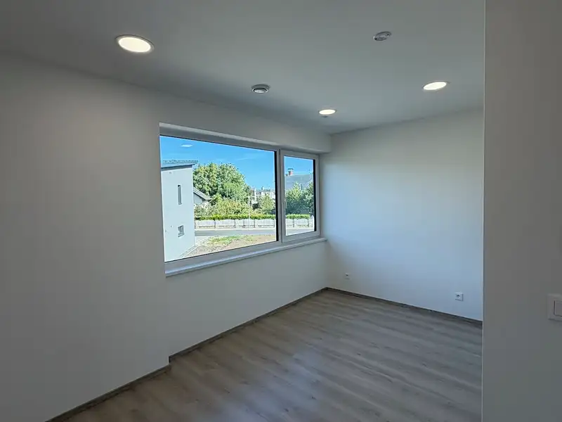 Pronájem bytu 1+kk 23 m², Mladá Boleslav – náhled fotky 2