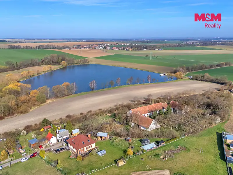 Prodej zemědělské usedlosti 253 m², pozemek 9482 m², Chrudim – náhled fotky 2