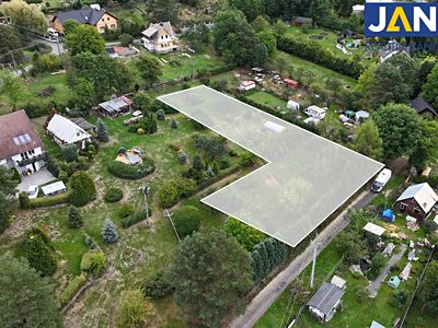 Prodej stavebního pozemku 1687 m²