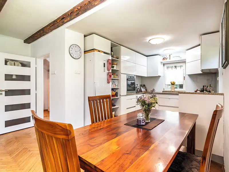 Prodej rodinného domu 161 m², pozemek 984 m², Praha – náhled fotky 3