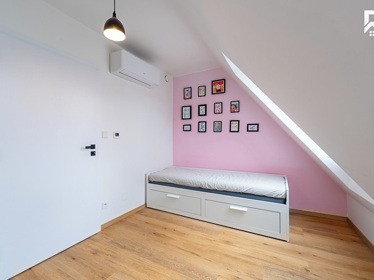 Квартира 4+kk на продаж, 84 м² (16 з 48)