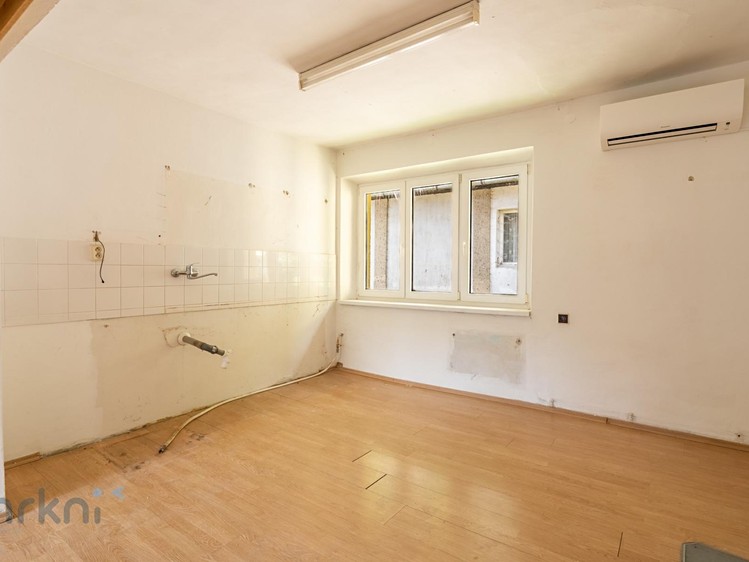 Комерційне приміщення на продаж, 150 м² (5 з 23)