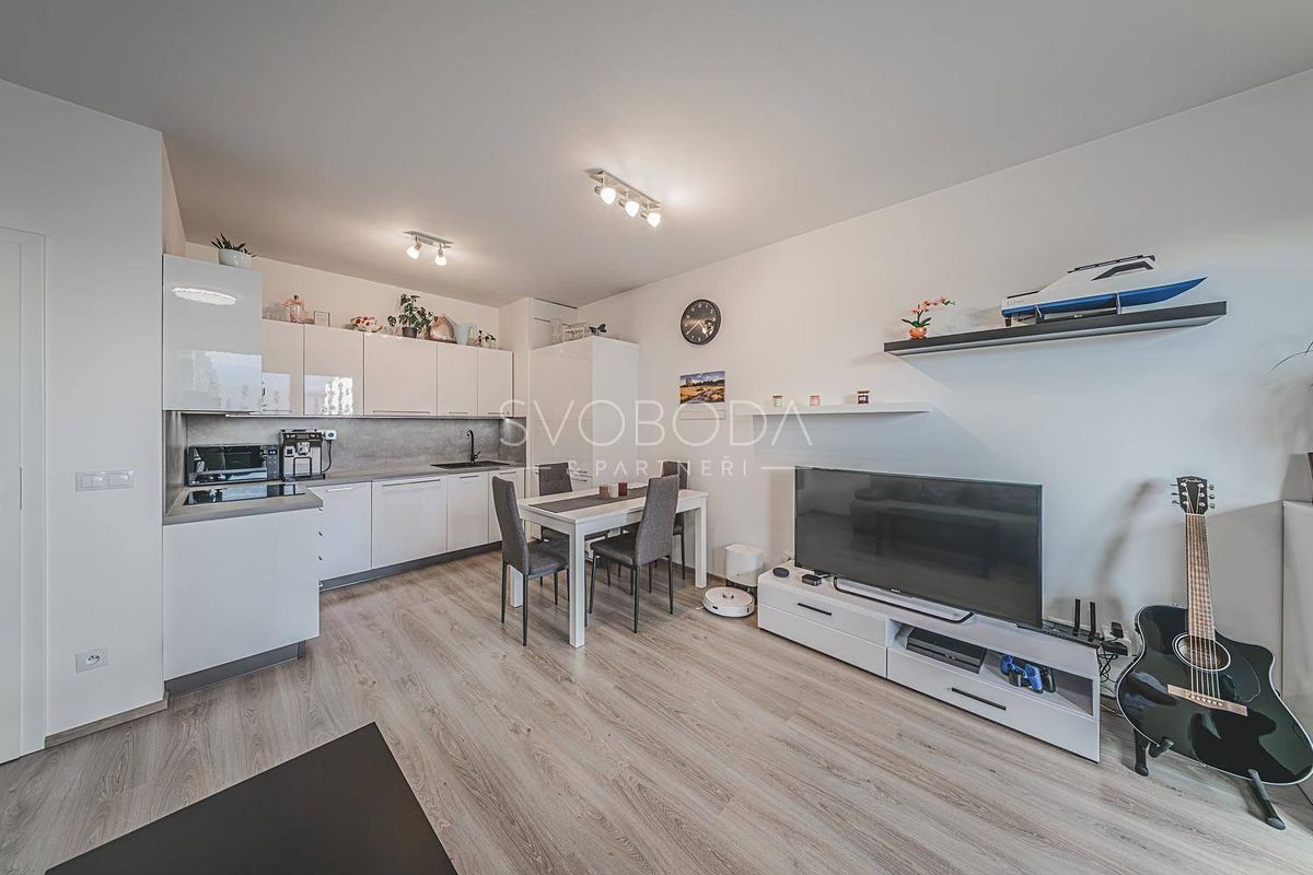 Pronájem bytu 2+kk 49 m² – fotografie 2