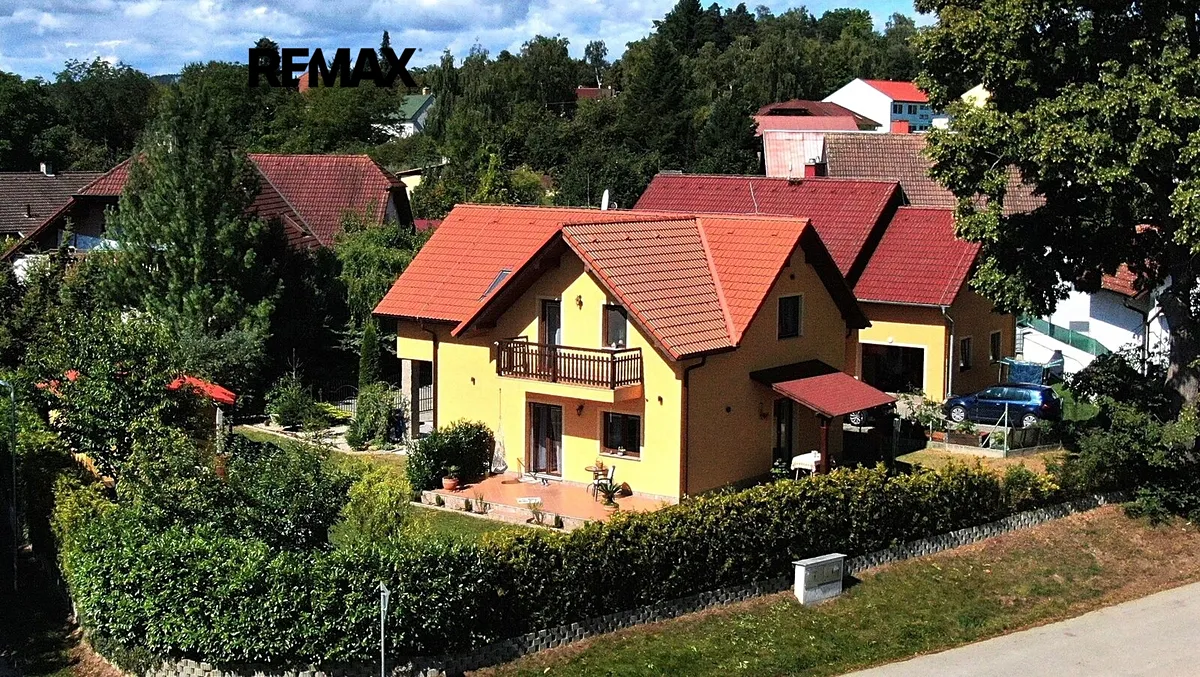 Prodej vícegeneračního domu 182 m², pozemek 615 m²