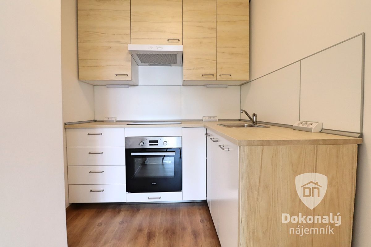 Pronájem bytu 2+kk 40 m²