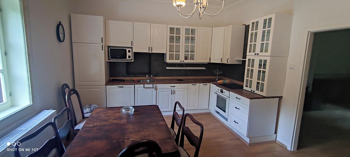 Prodej rodinného domu 205 m², pozemek 1500 m² – fotografie 3