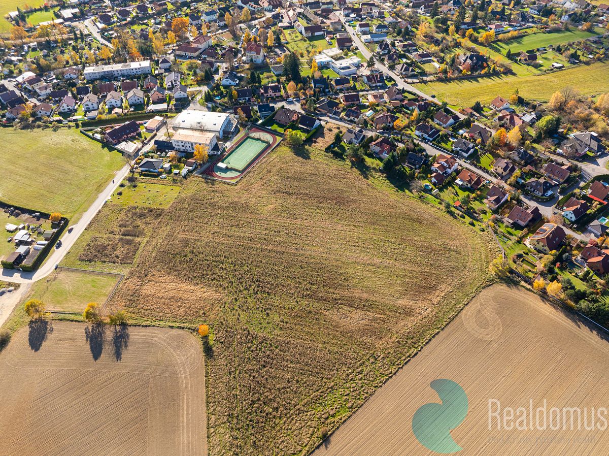 Prodej stavebního pozemku 1019 m² – fotografie 3