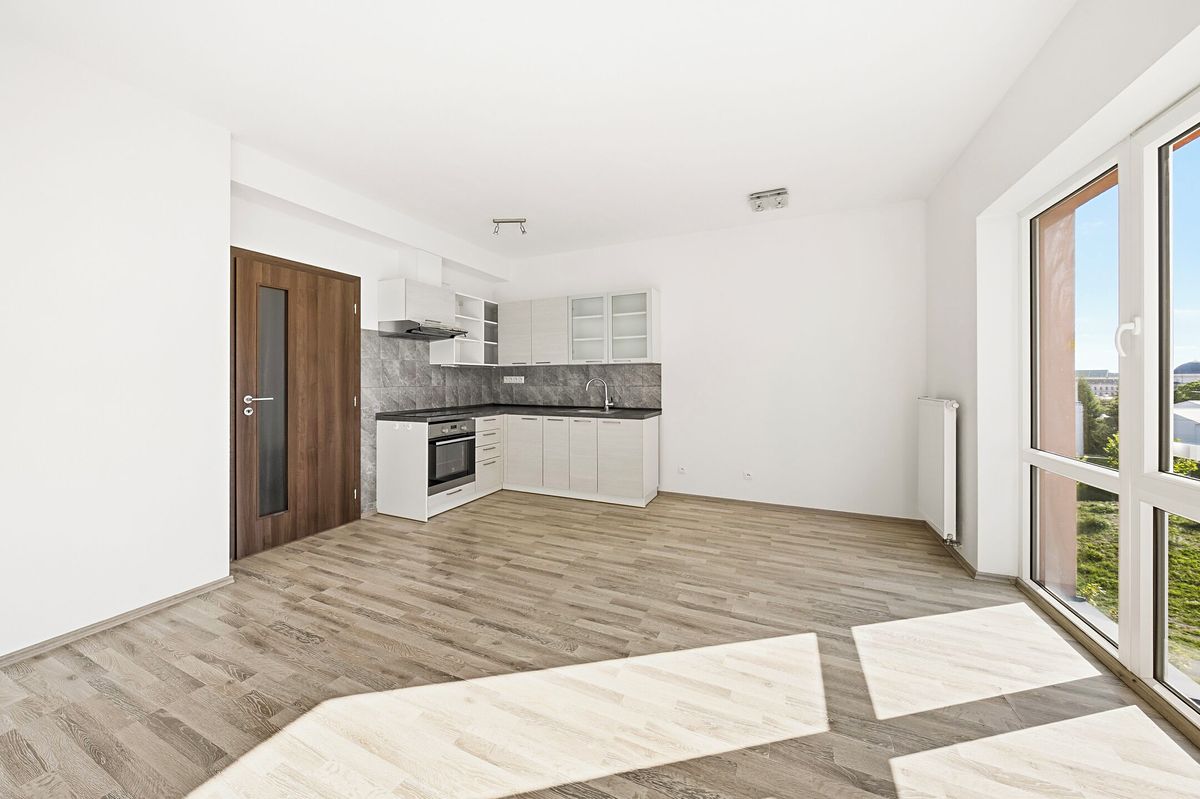 Pronájem bytu 2+kk 47 m² – fotografie 2