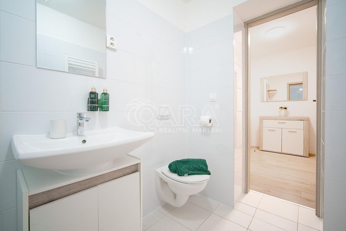 Pronájem bytu 2+kk 36 m² – fotografie 4