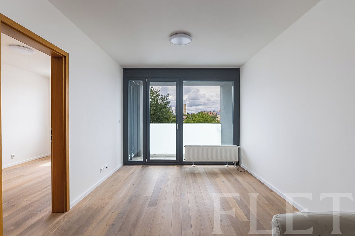 Pronájem bytu 2+kk 51 m² – fotografie 2