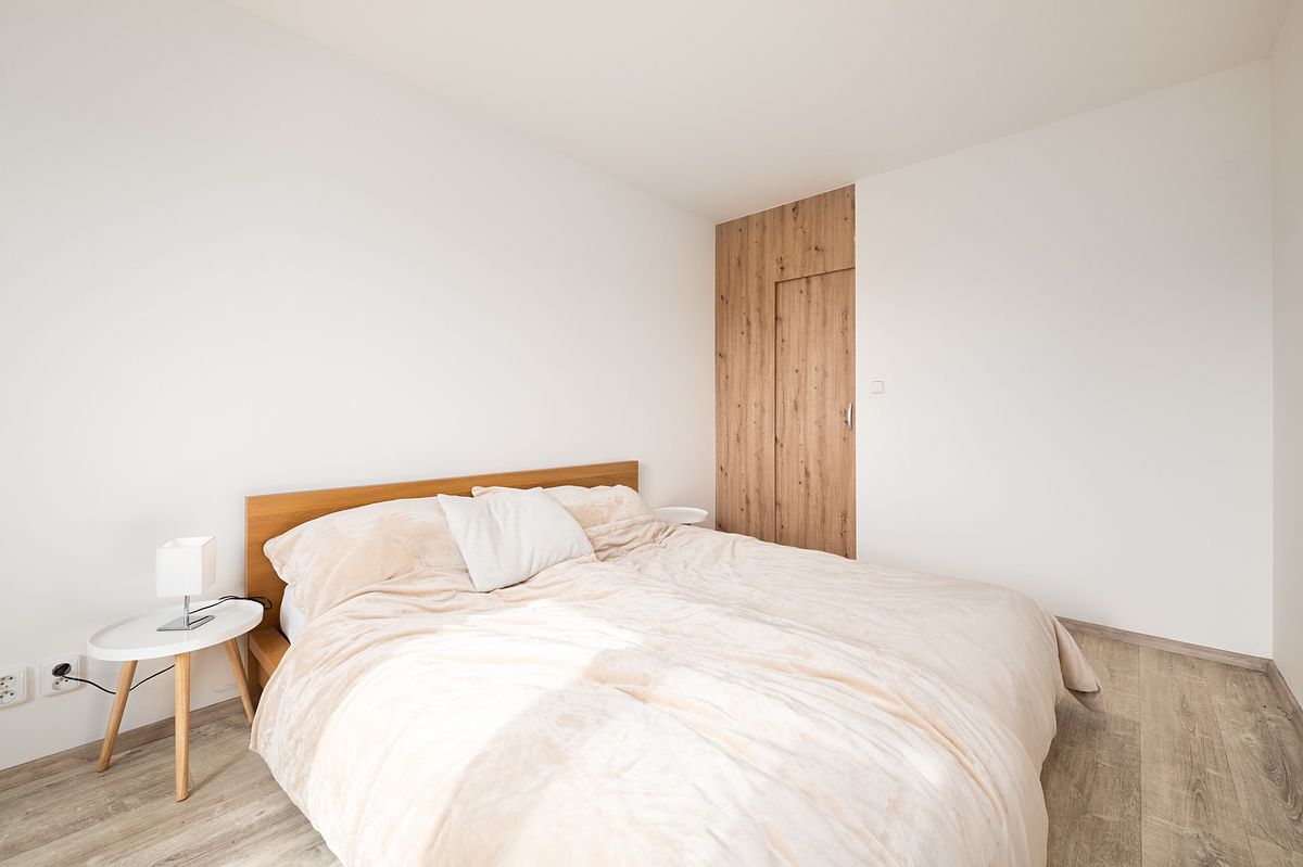 Pronájem bytu 2+kk 61 m² – fotografie 3