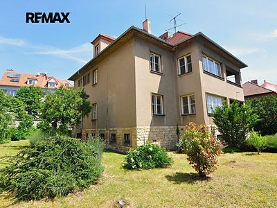 Prodej rodinného domu 472 m², pozemek 770 m²
