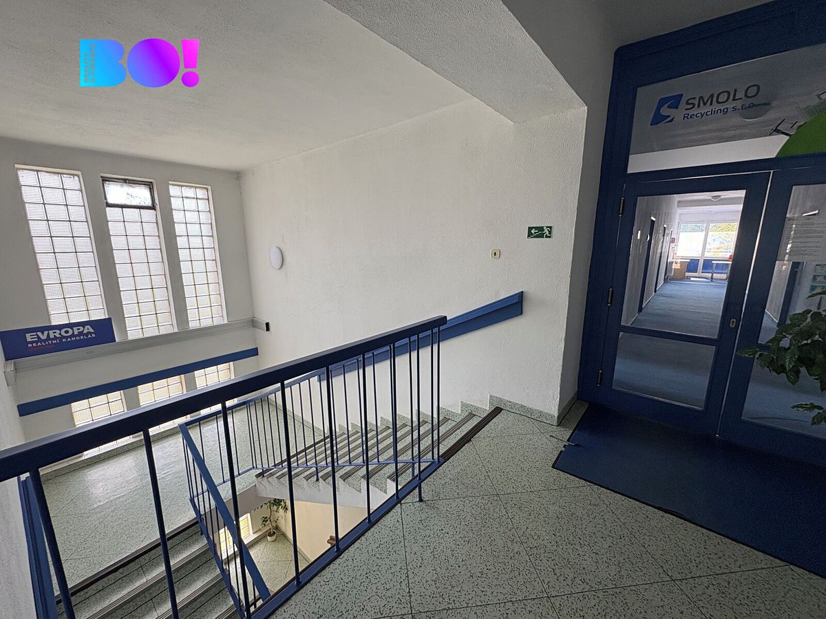 Pronájem kanceláře 25 m² – fotografie 3