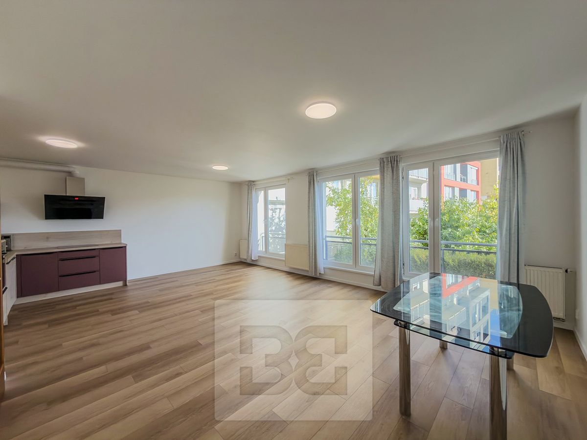 Pronájem bytu 3+kk 89 m² – fotografie 5